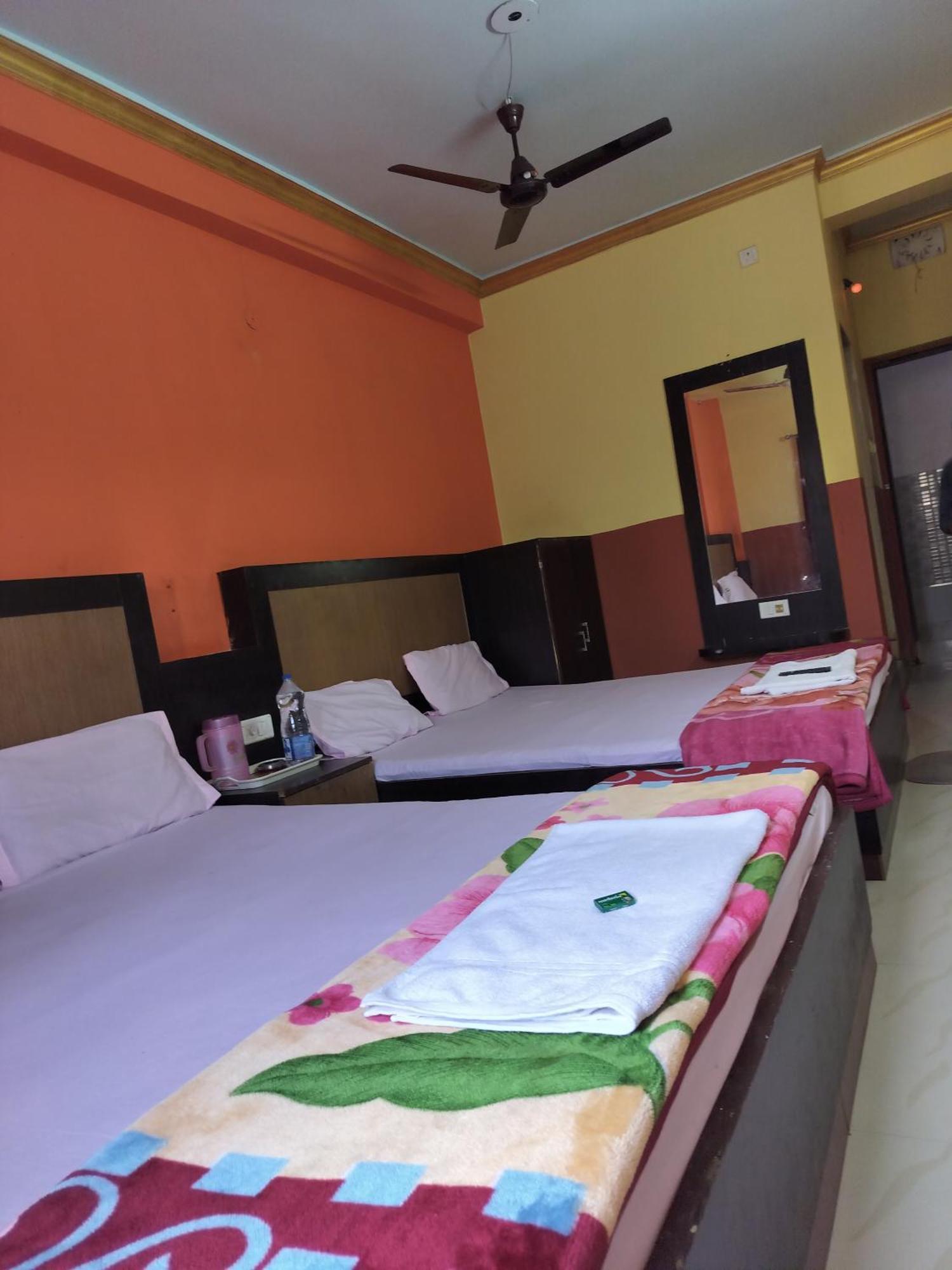 Hotel Samrat Puri