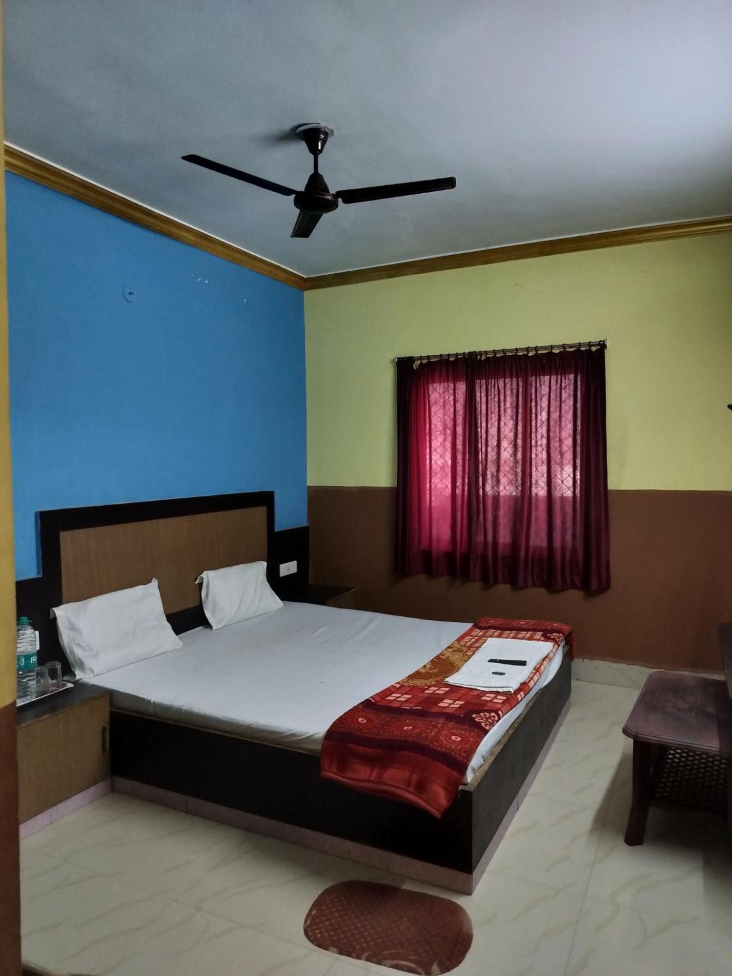 Samrat Hotel 2*