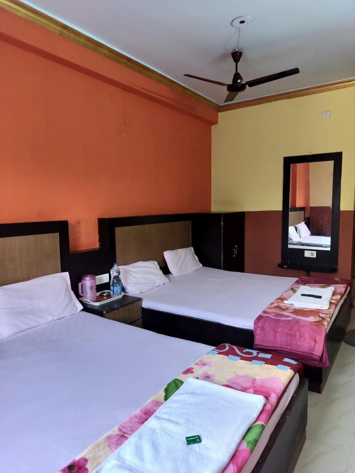 Hotel Samrat Puri